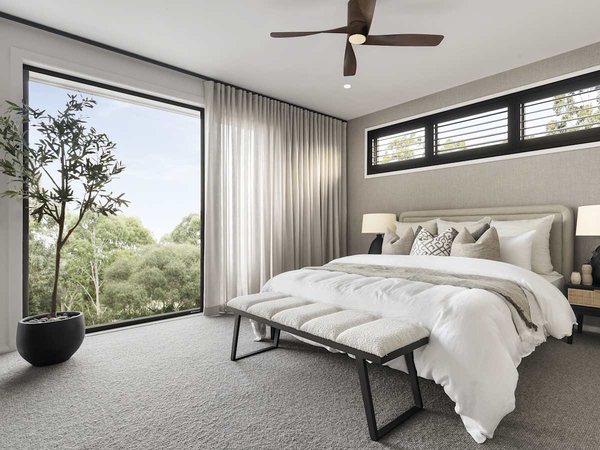 Lancaster 29 House Design Main Bedroom in Urban style