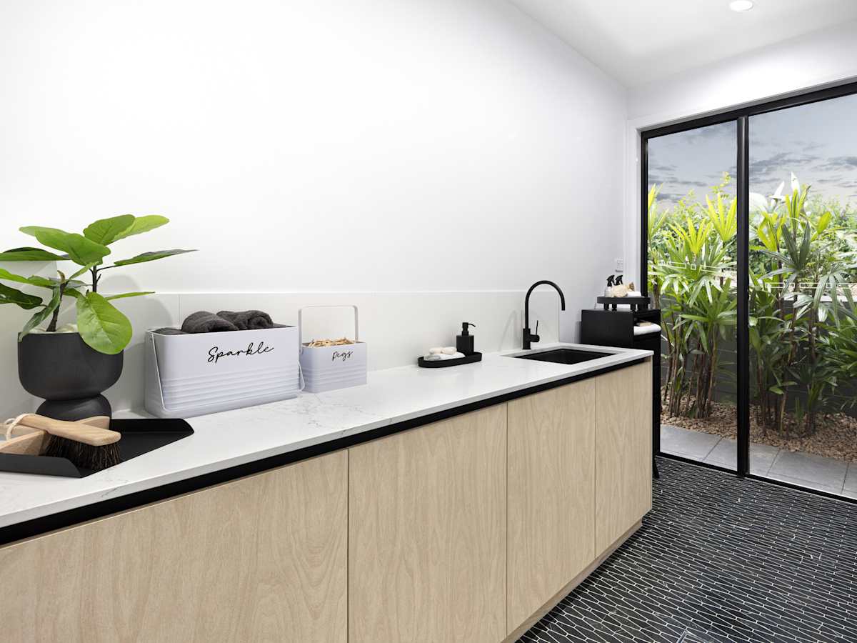 Havana Encore House Design Laundry in Contempo style