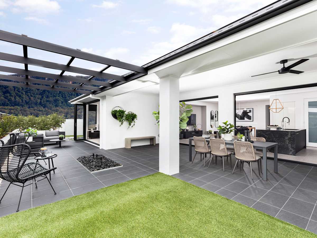Miami Seaspray house design Alfresco in Contempo style