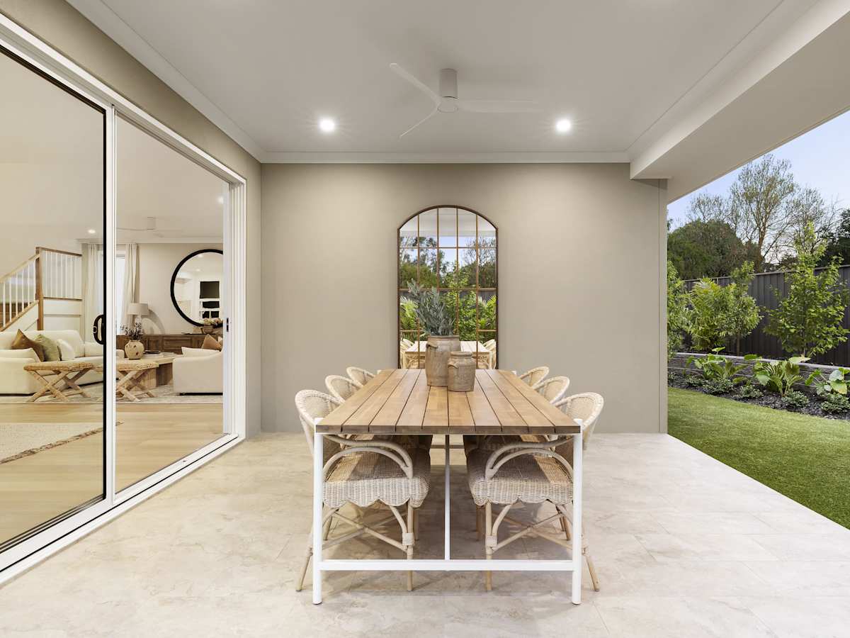 Valiente Three House Design Alfresco in Coastal style