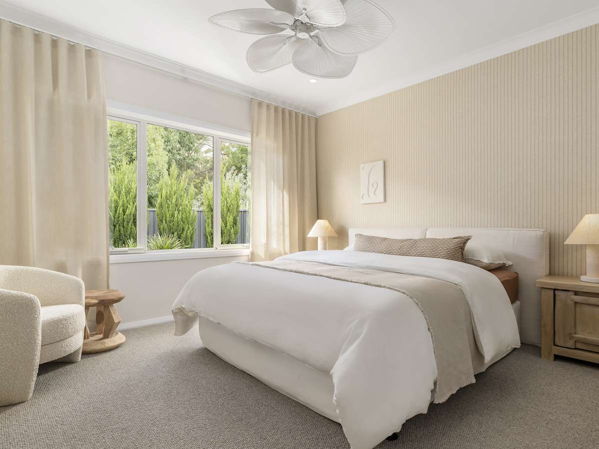 image upload c_limit,f_auto,h_900 v1787191025 home-designs salamanca displays salamanca-one-figtree-hill salamanca-house-design-main-bedroom