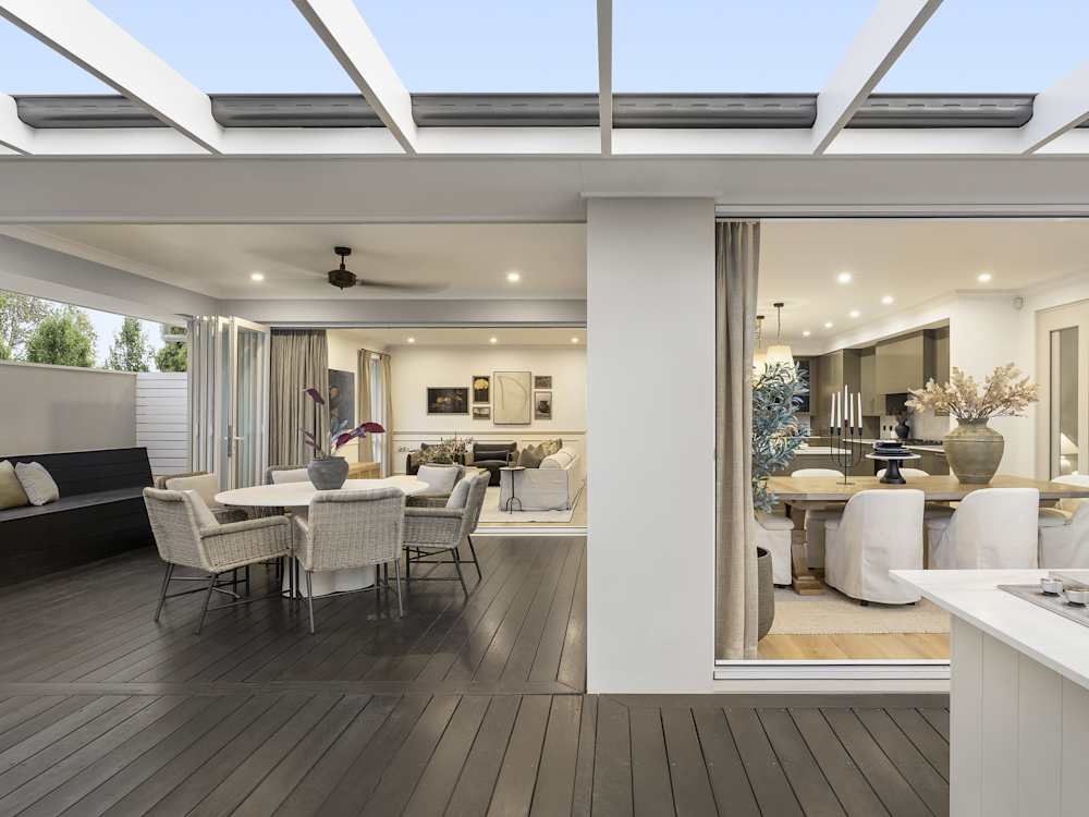 San Marino Executive 16 House Design Alfresco in Classic style
