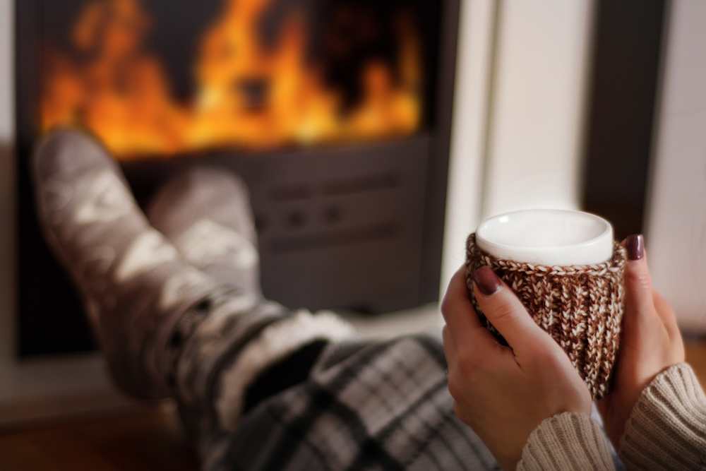 7_Winter_Home_Decor_Ideas_to_Warm_Up_Your_Bedroom-blog