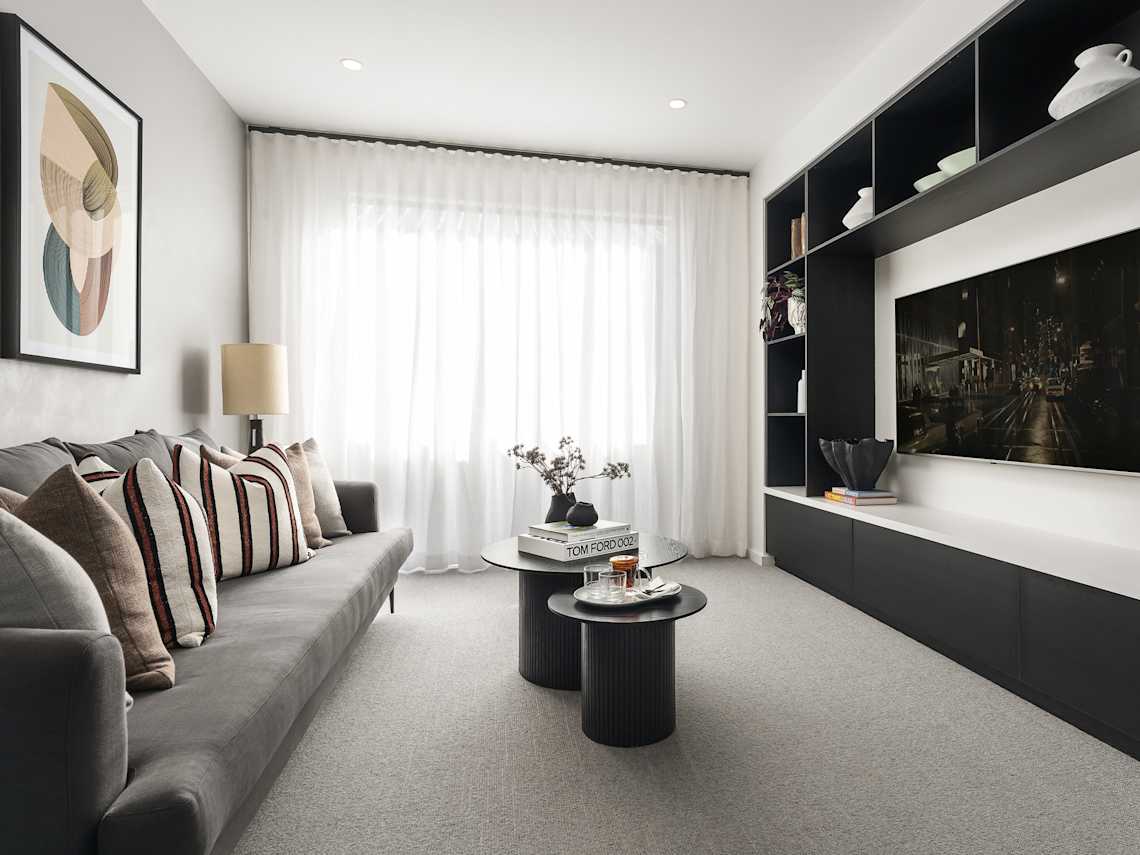 Miami Executive House Design Home Theatre - Modern Interior