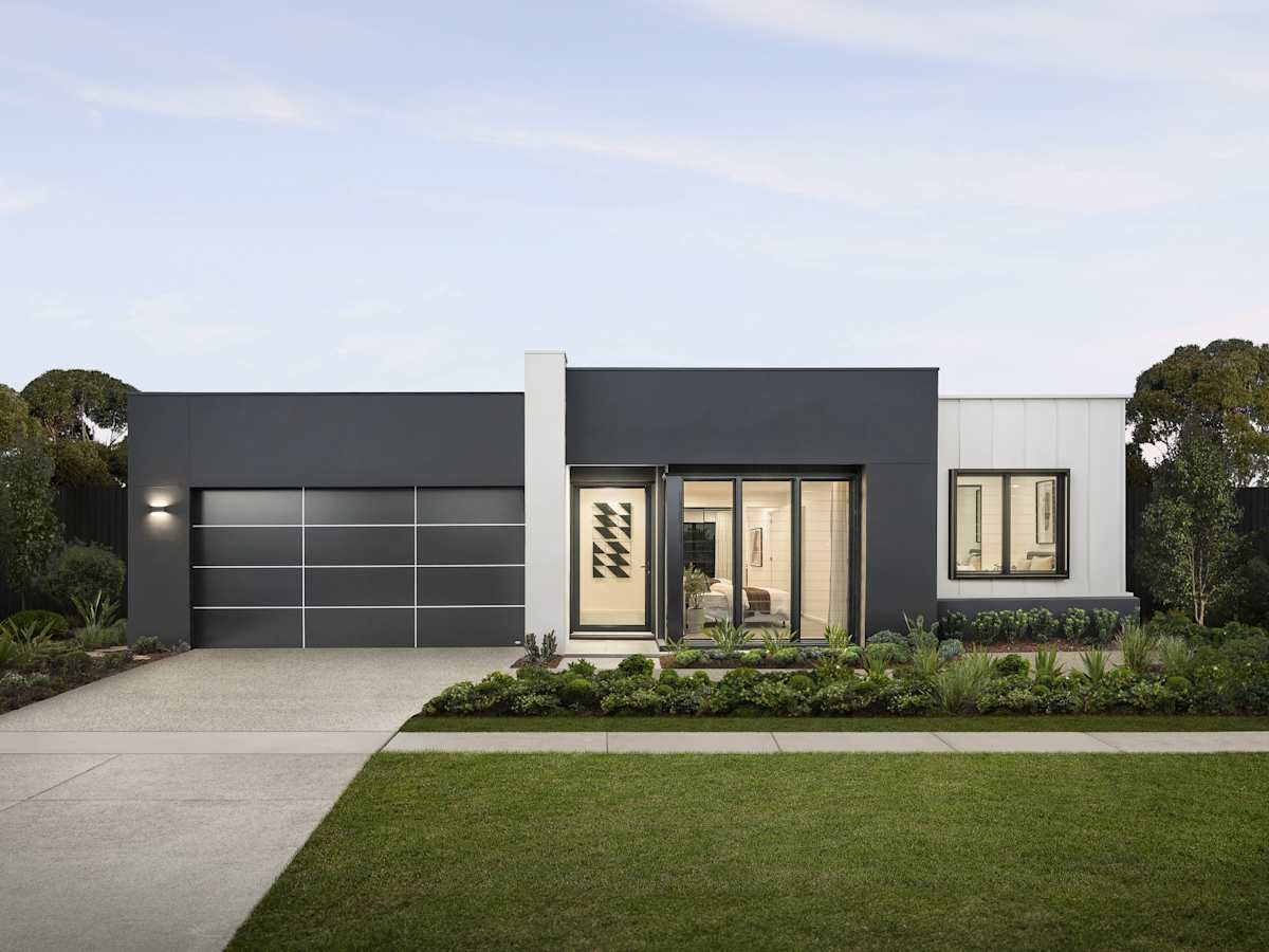 Miami Executive House Design Lumiere Facade in Contempo Style