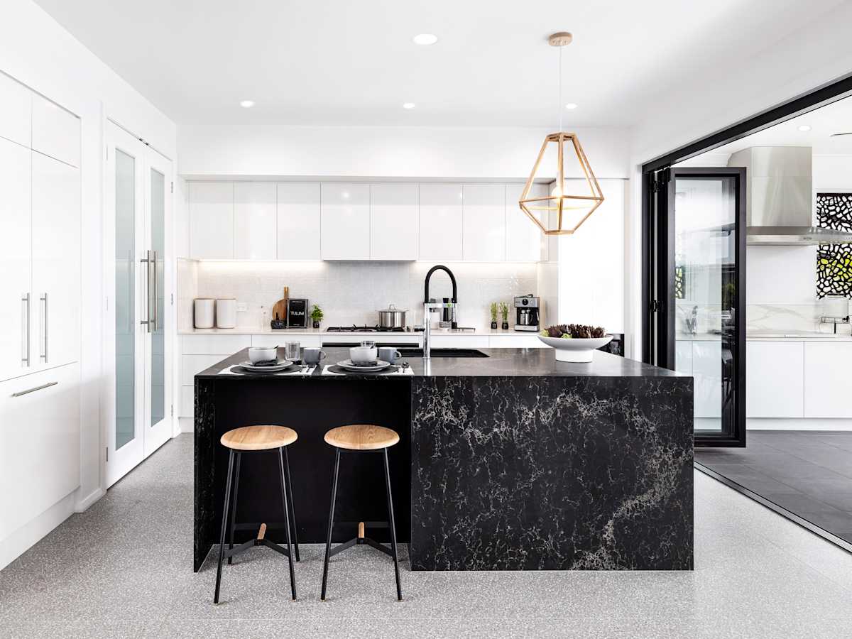 Miami Seaspray house design Kitchen in Contempo style