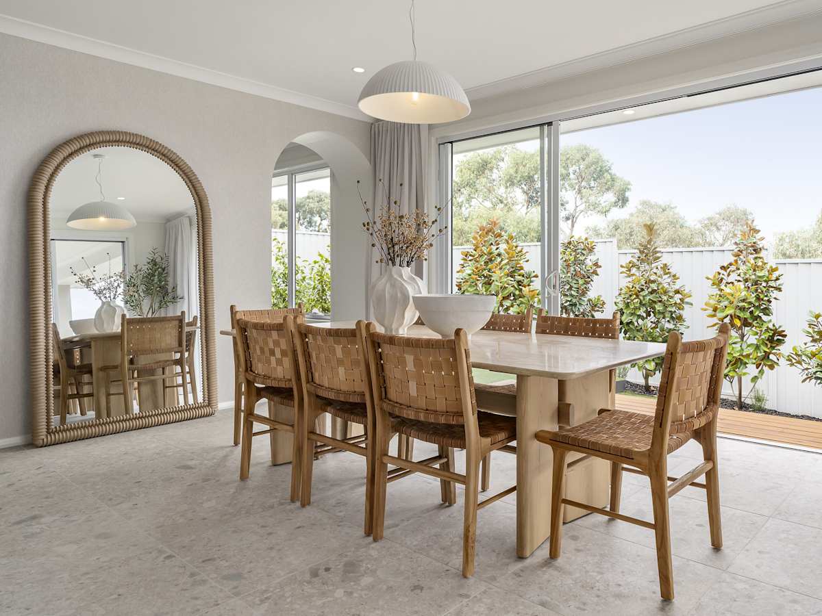 Lisbon One Cascade house design Dining in Coastal style