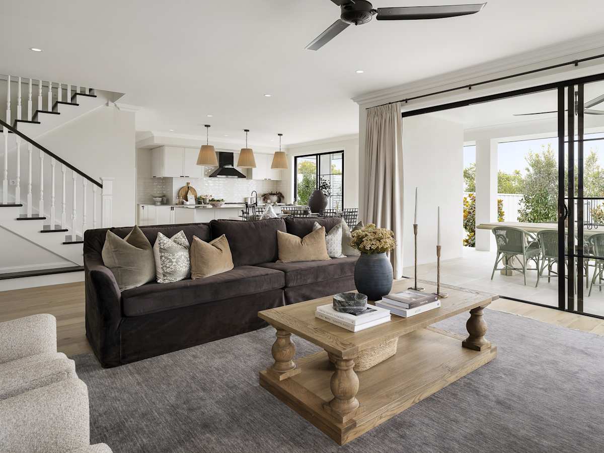Mayfair Hampton house design Living Alfresco in Classic style