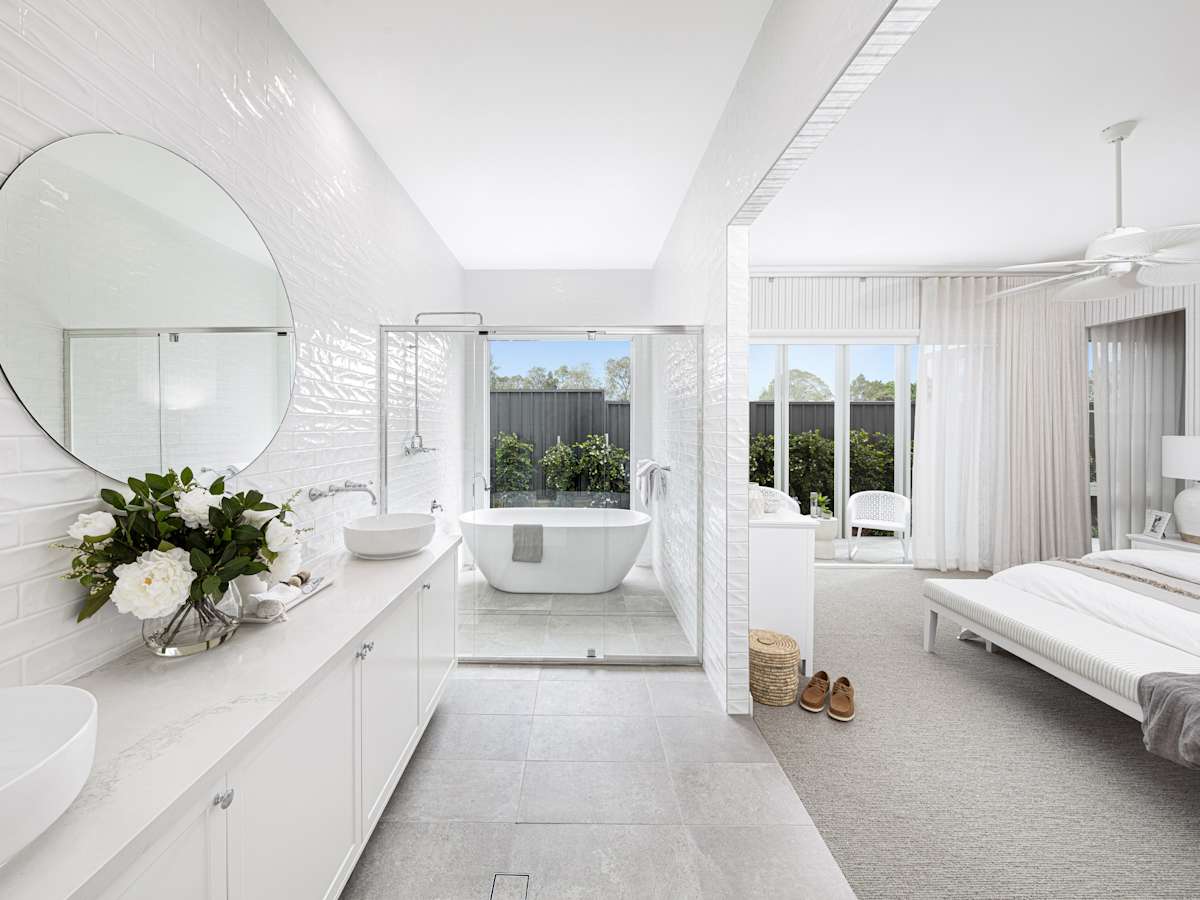 San Marino Encore House Design Ensuite - Modern Coastal Home Designs