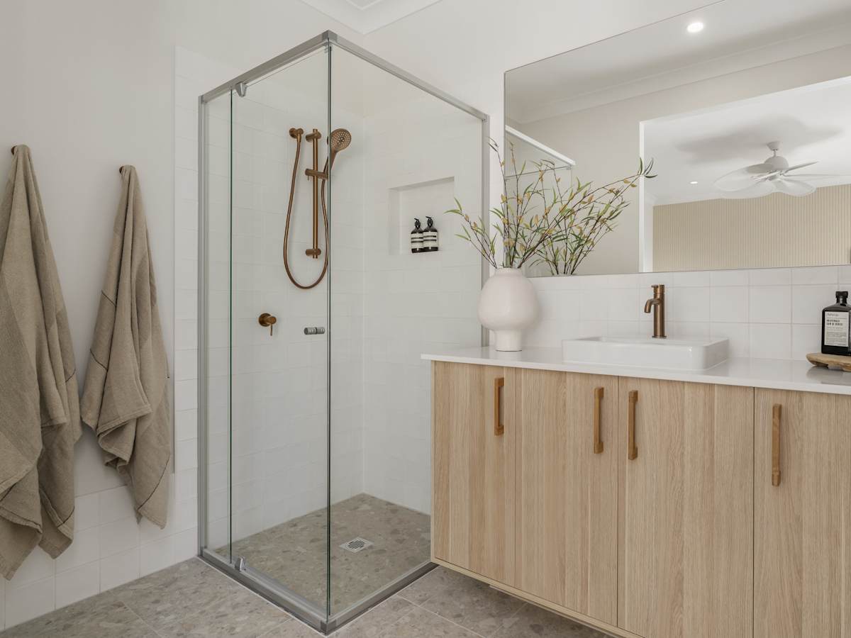 image upload c_limit,f_auto,w_1200 v1787191041 home-designs salamanca displays salamanca-one-figtree-hill salamanca-house-design-ensuite