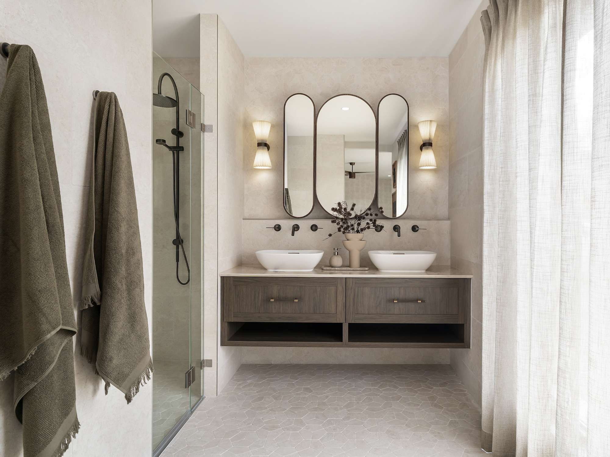 Waverton 35 House Design Ensuite in Urban style