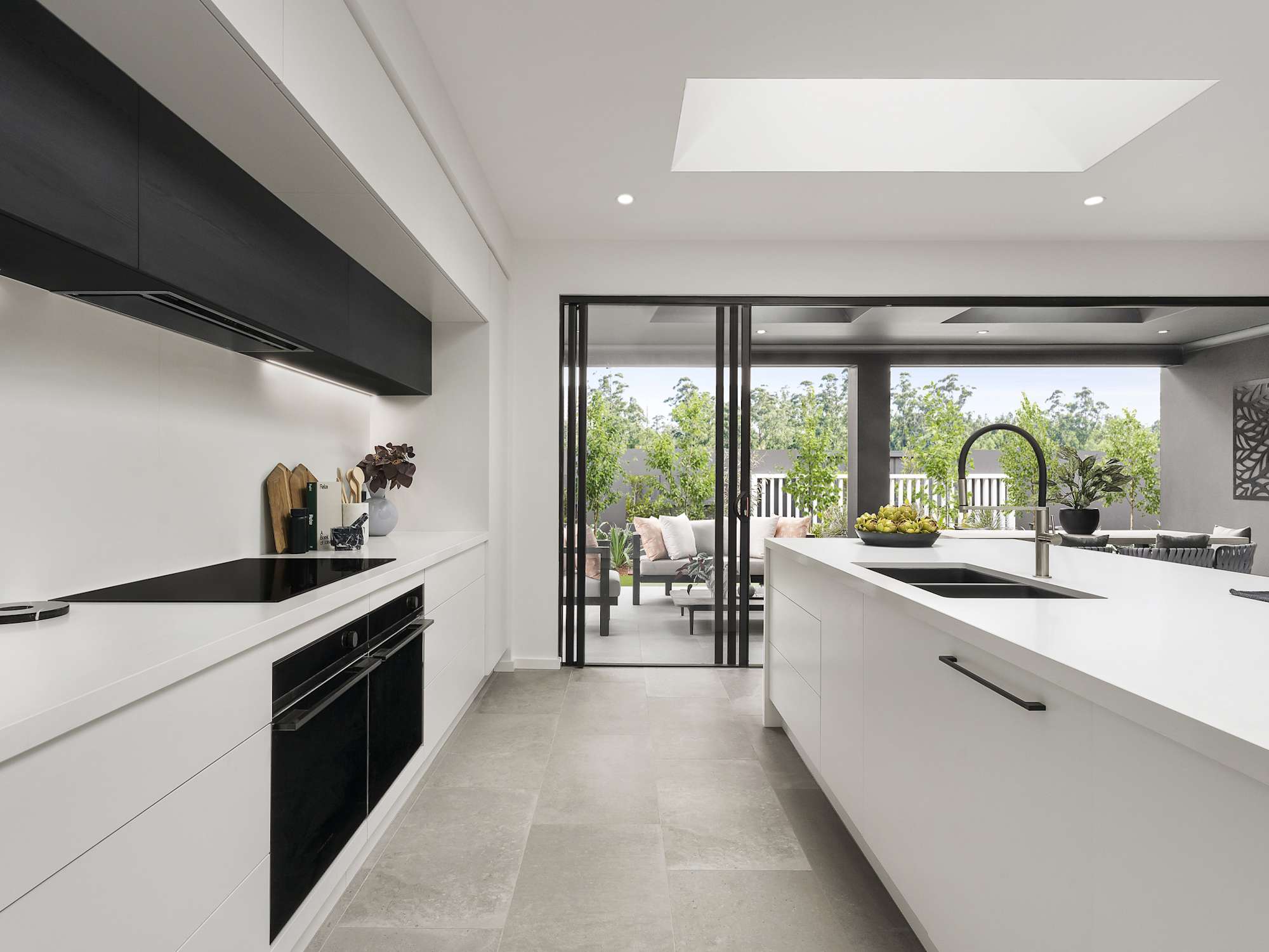 Miami Executive House Design Alfresco Kitchen in Contempo Style
