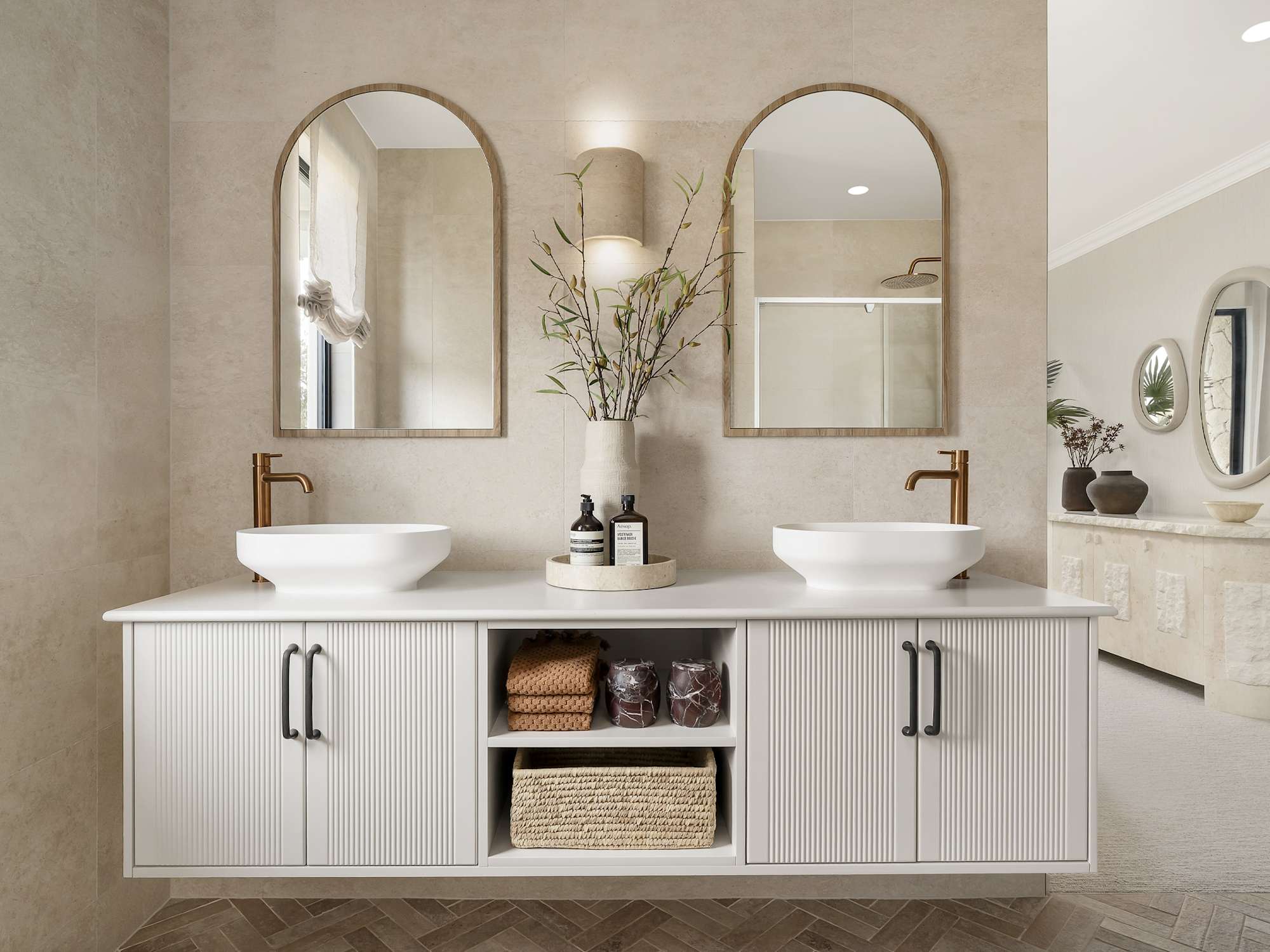 Havana Encore House Design Ensuite in Coastal style