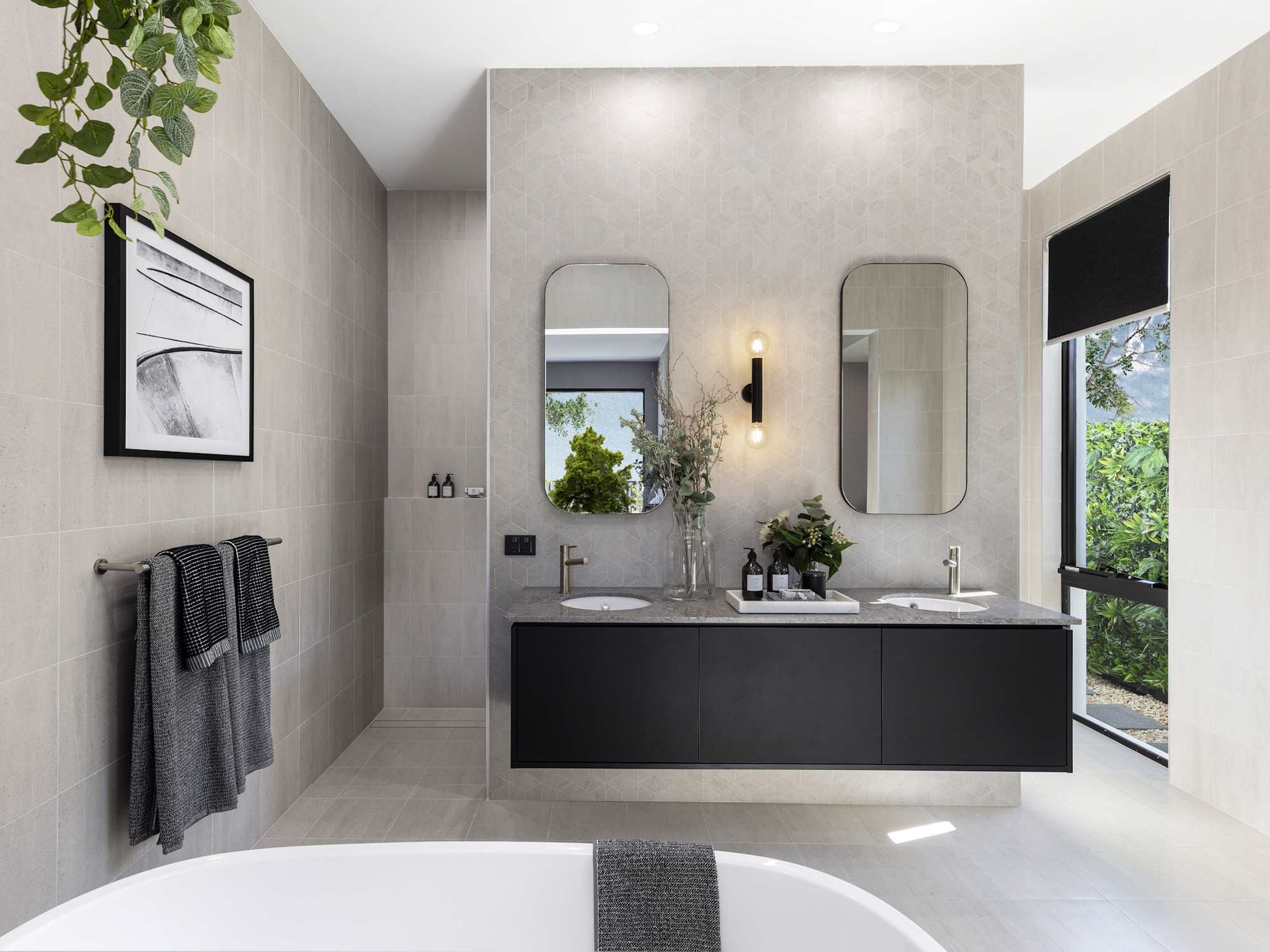 Miami Executive house design Ensuite in Contempo style