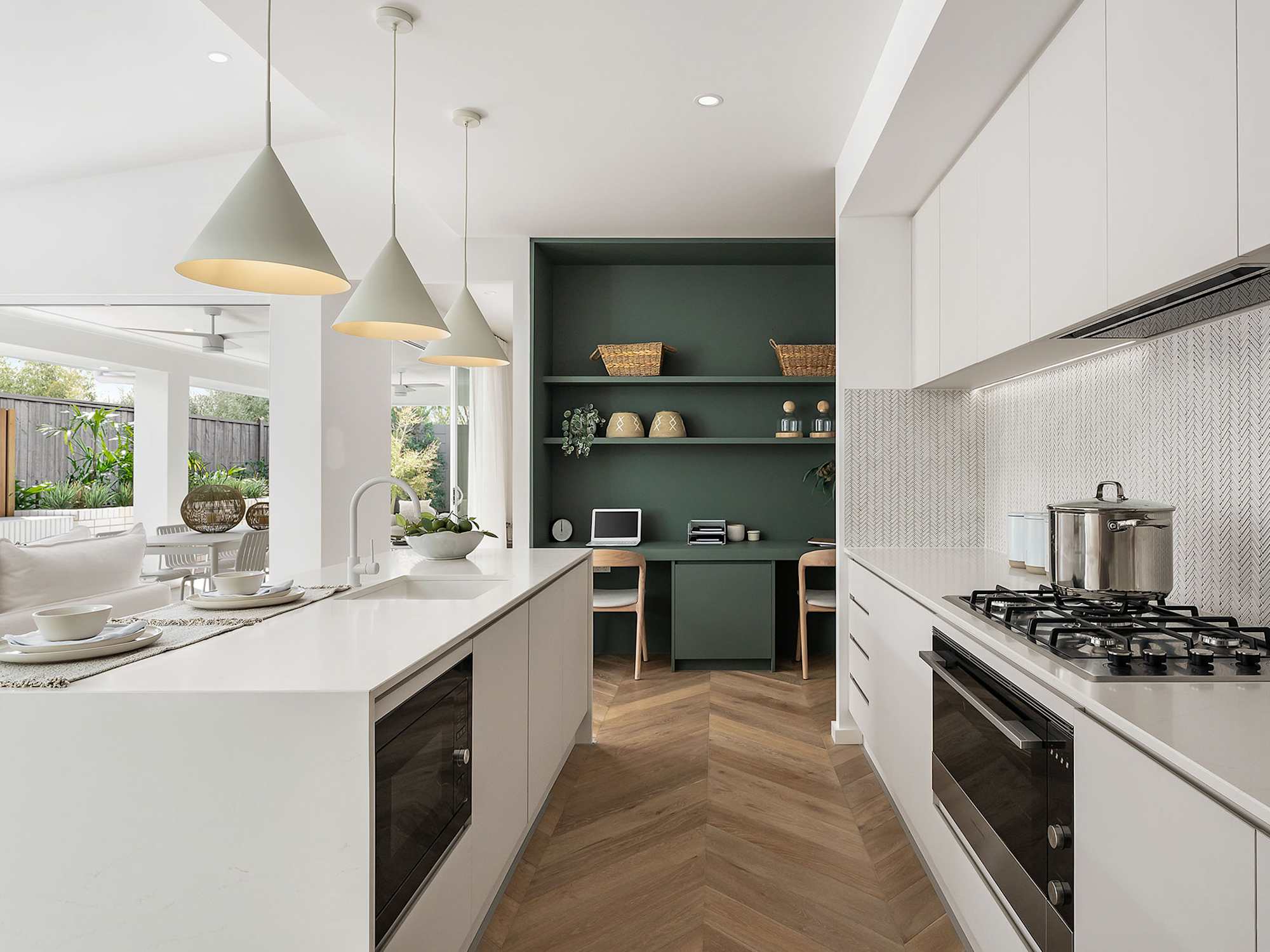 bayswater encore house design kitchen in contempo style