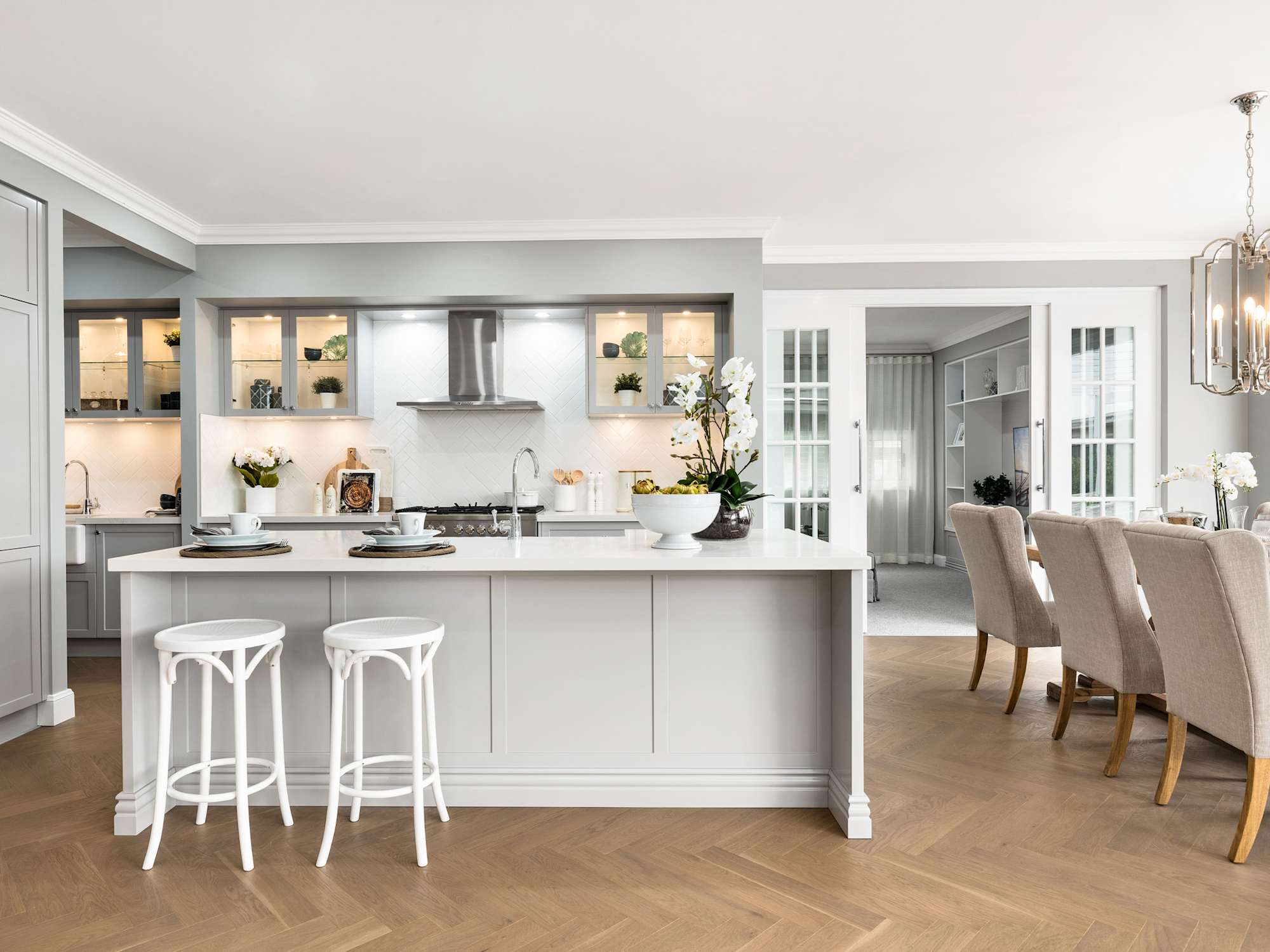 San Marino Pacific house design Kitchen Dining - Hamptons Style