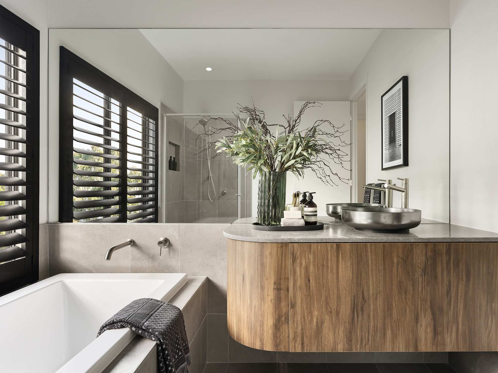 Lancaster 29 House Design Bathroom - Urban Industrial