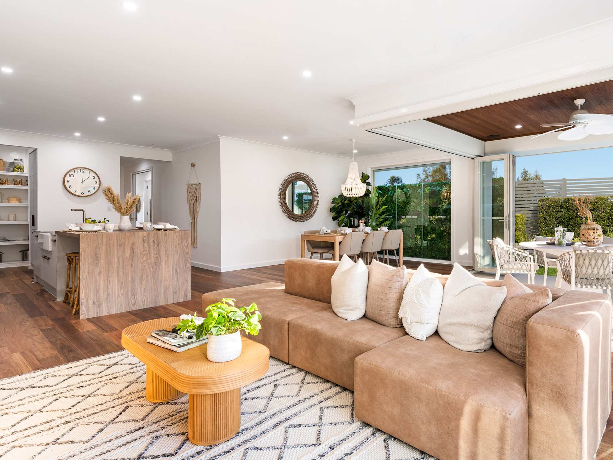 image upload c_limit,f_auto,w_2000 v1783296019 content-images styles santa-monica-encore-house-design-living-global-style