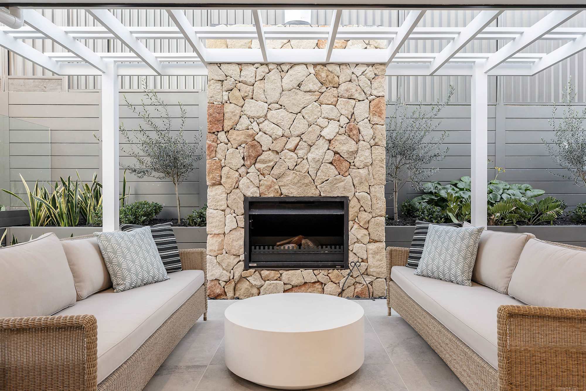 image upload c_limit,f_auto,w_2000 v1783647959 home-designs saxonvale displays saxonvale-42-homeworld-warnervale Saxonvale_Warnervale_Details_20