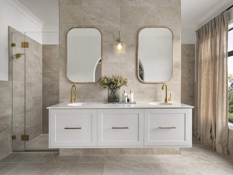 Lancaster 31 House Design Ensuite in Coastal style
