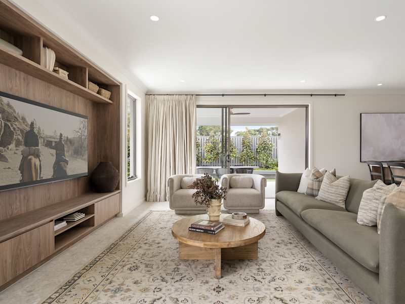 St Tropez House Design Living in Urban Style