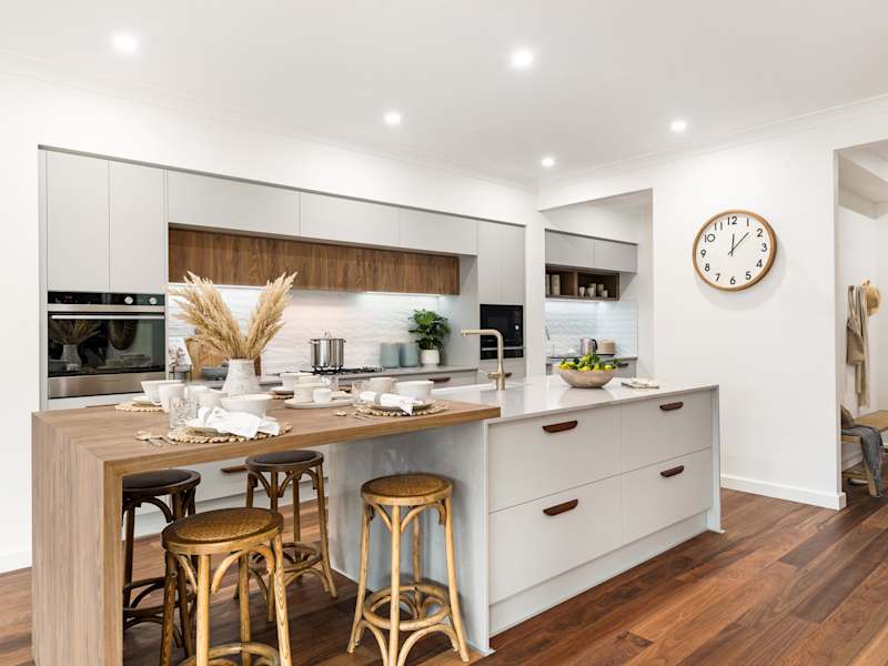 Santa Monica house design Kitchen in Global style