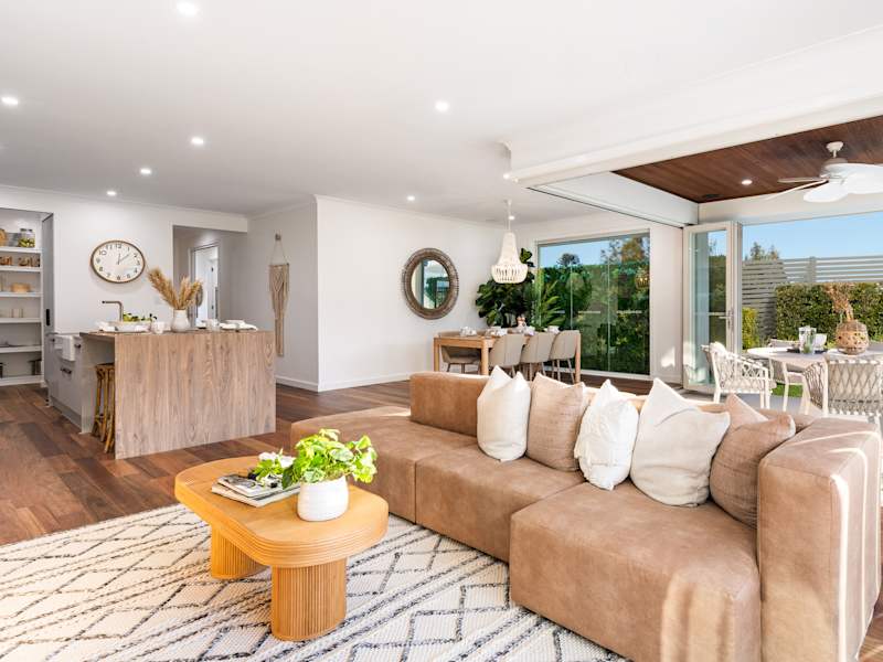Santa Monica house design Living in Global style