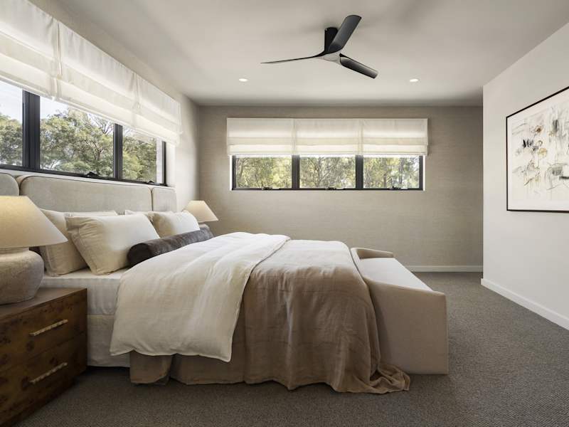 image upload c_limit,f_auto,w_800 v1787189769 home-designs allora displays allora-40-figtree-hill allora-40-house-design-main-bedroom